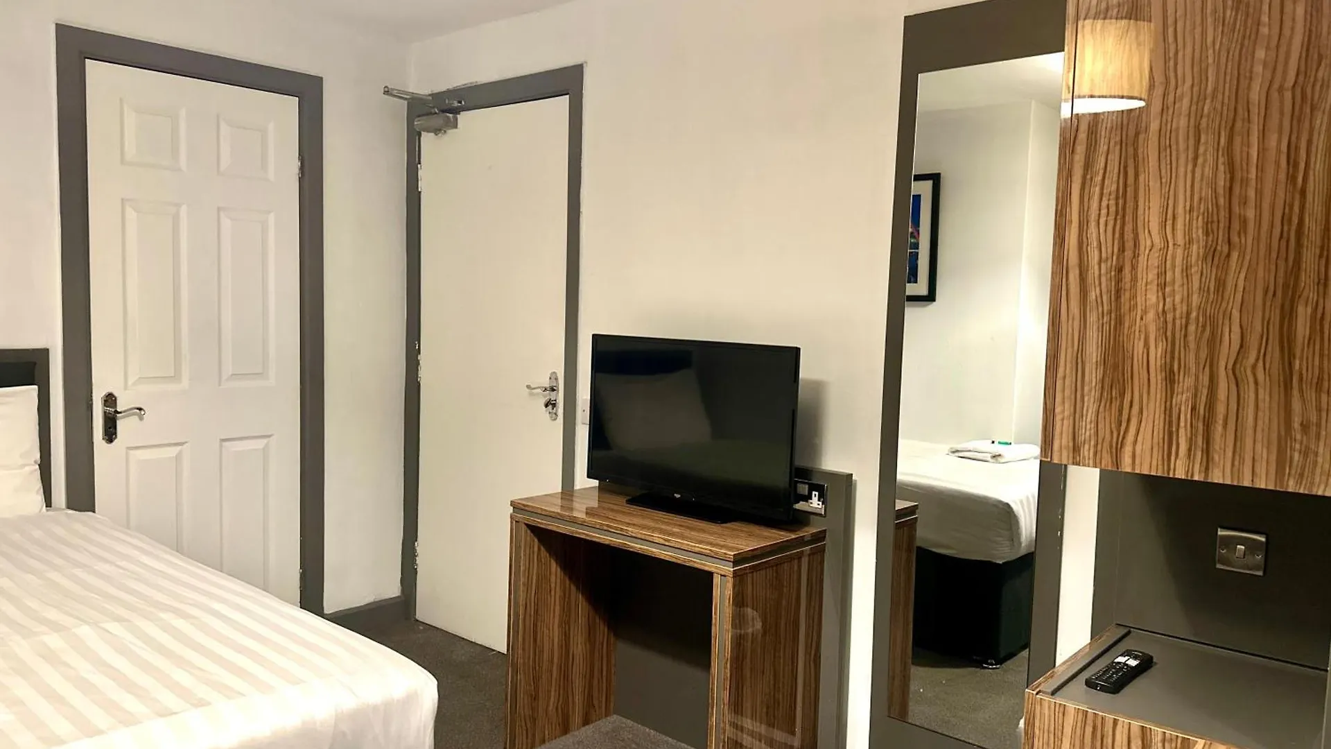 Hotel Express Newcastle Гейтсхед